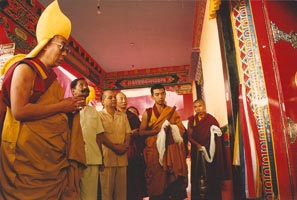 HH在佐欽寺落成典禮在1992年達賴喇嘛和HE佐欽仁波切